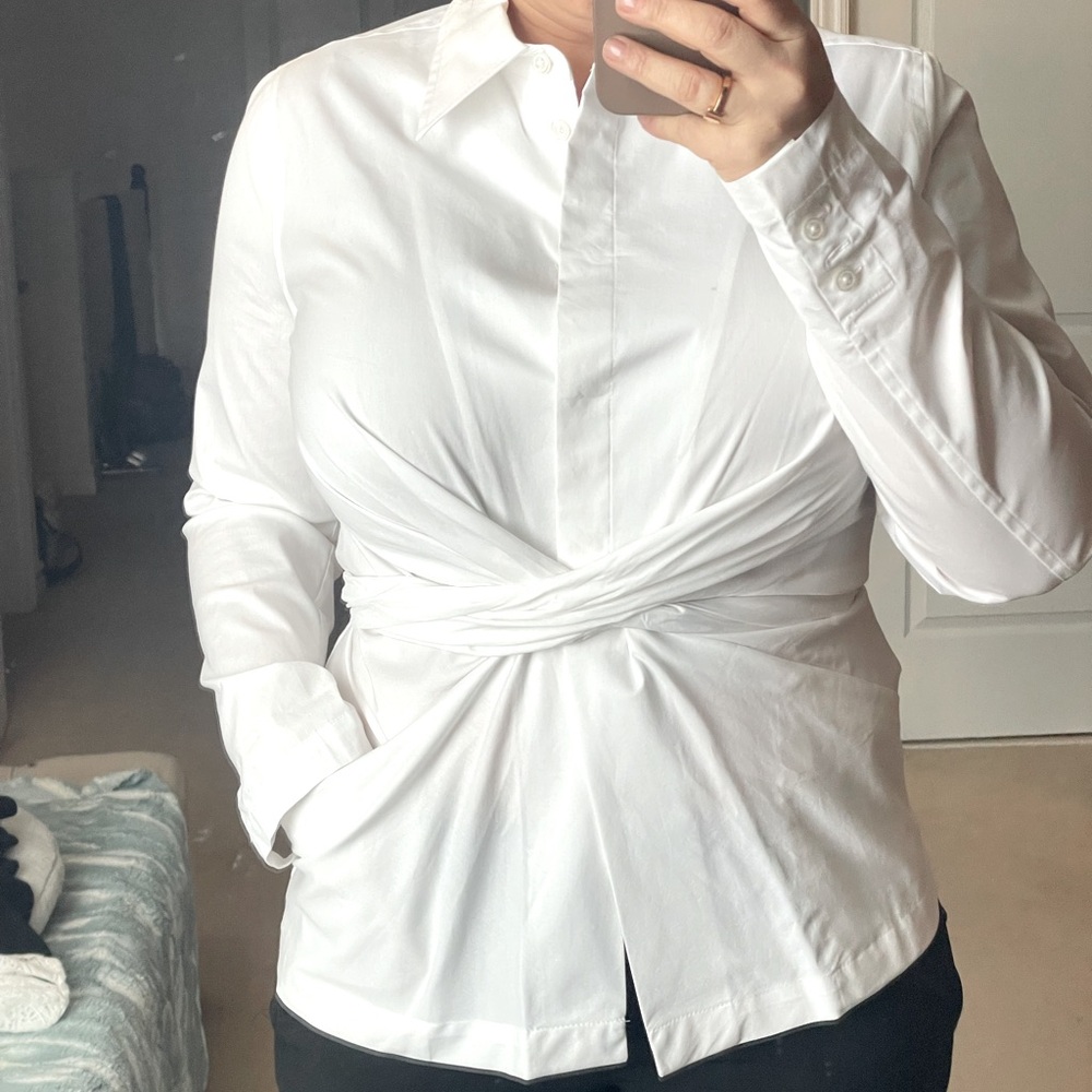DKNY white shirt size M - NWT